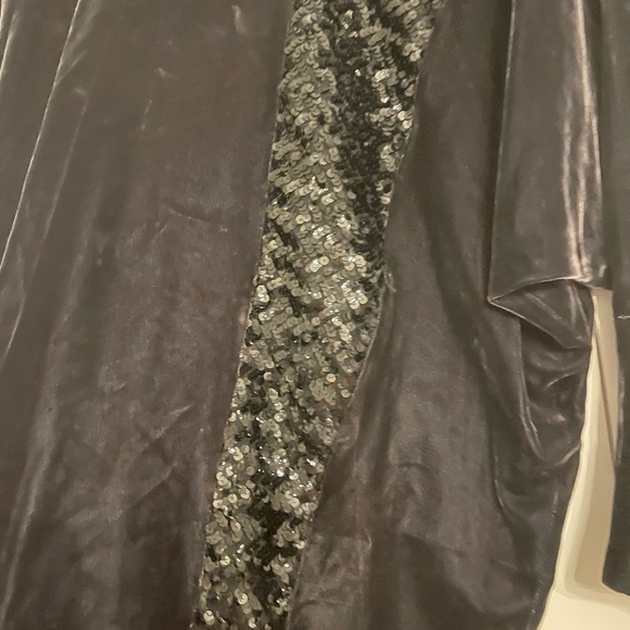 Debora Kuchme bat sleeve black velvet vintage dress with sequins - Picture 5 of 8